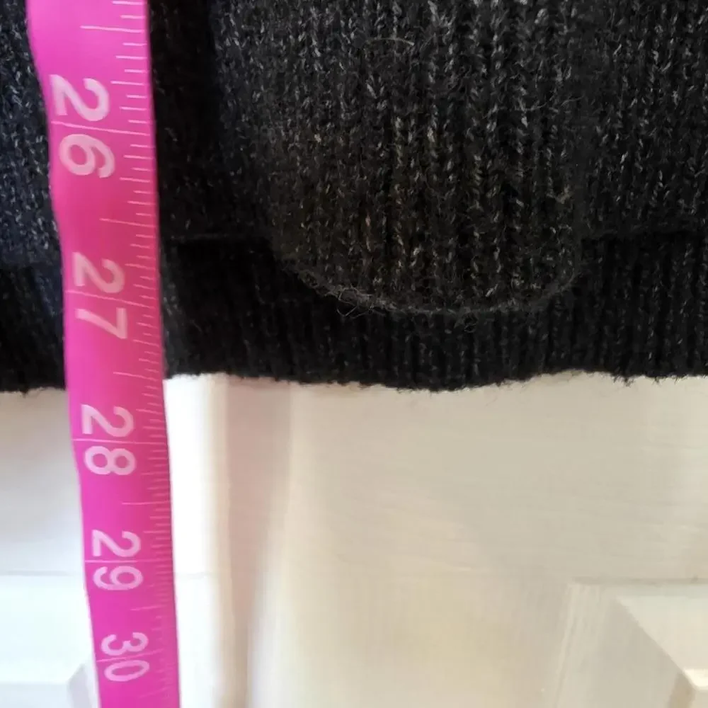 Weekend Suzanne Betro Women's Black and Red Striped Sweater Size 1X/2X - Picture 6 of 6